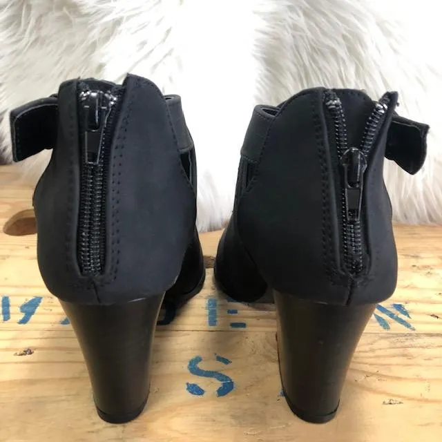 Crisscross  Booties