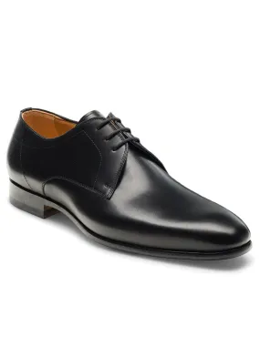 Magnanni Maddin in Black