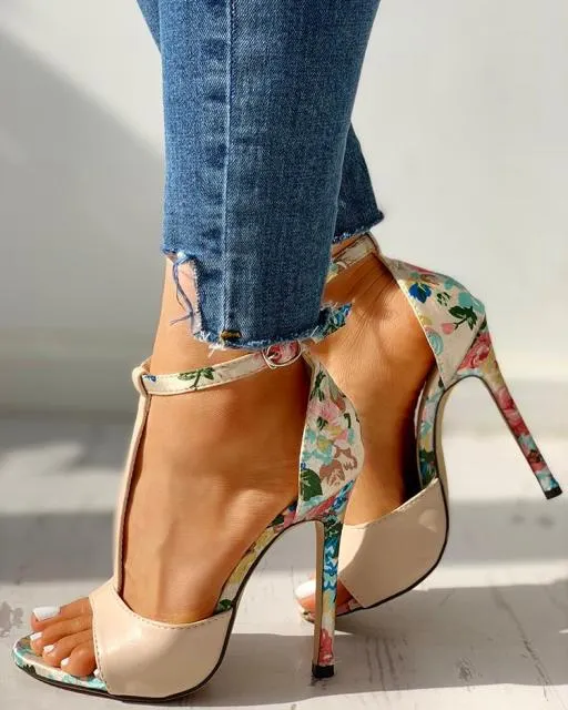NKADQD Superb Ankle Buckle Stiletto Shoes