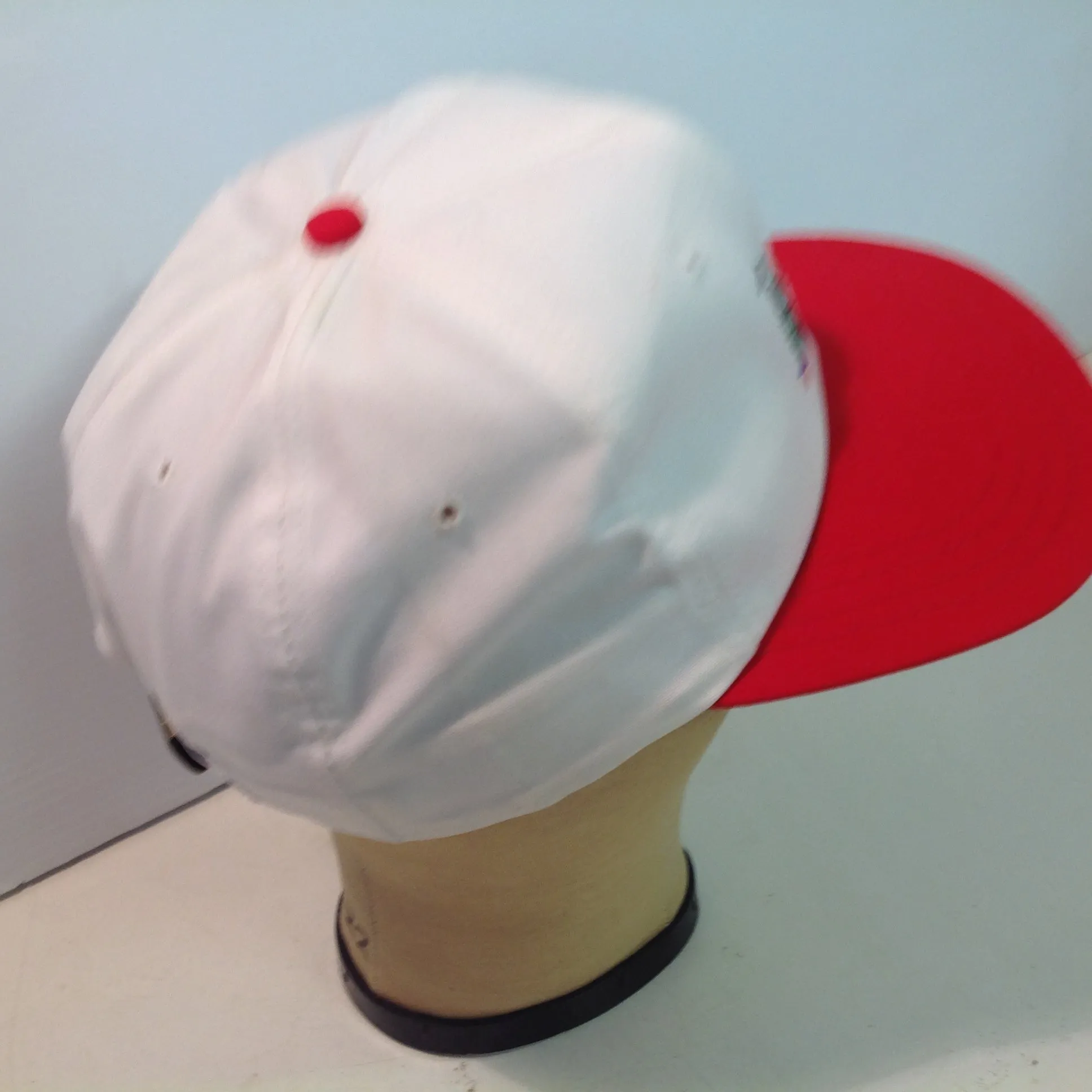 Vintage Derby Cap Heron Point North Myrtle Beach Tournament Souvenir White and Red Baseball Cap