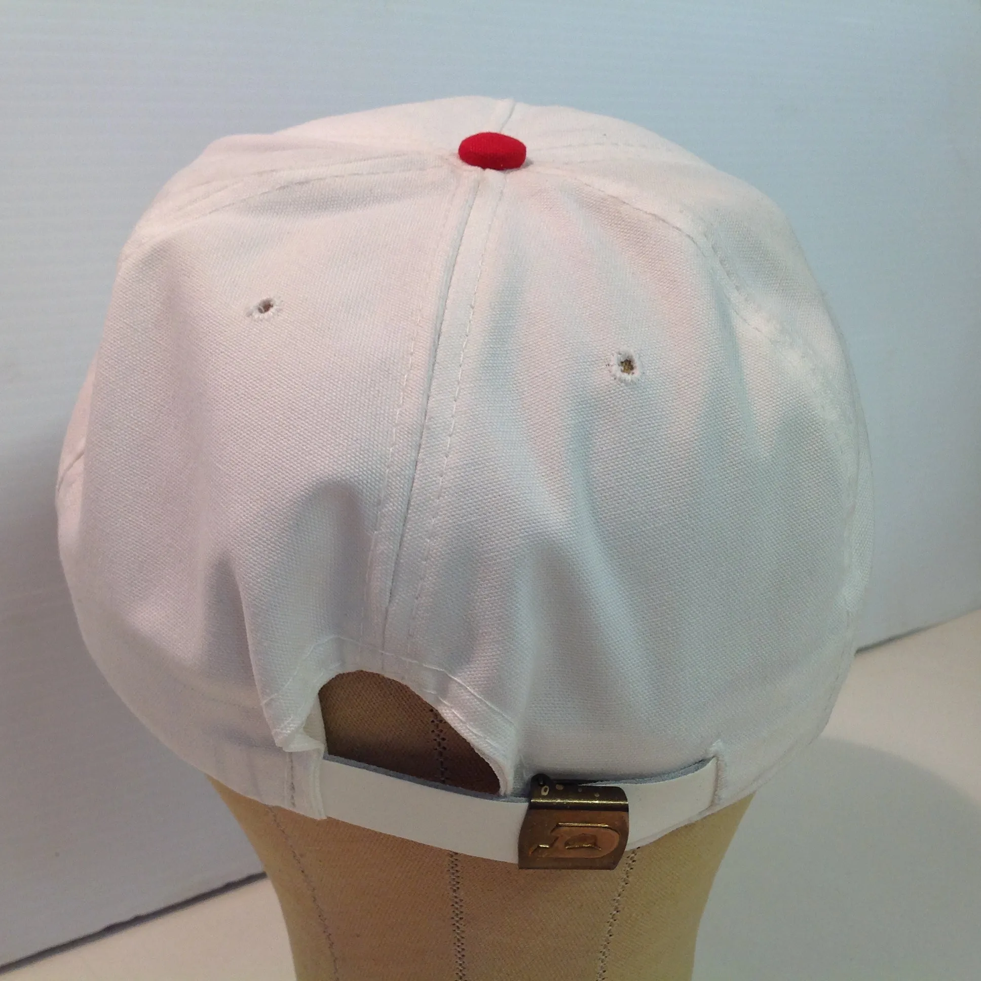 Vintage Derby Cap Heron Point North Myrtle Beach Tournament Souvenir White and Red Baseball Cap